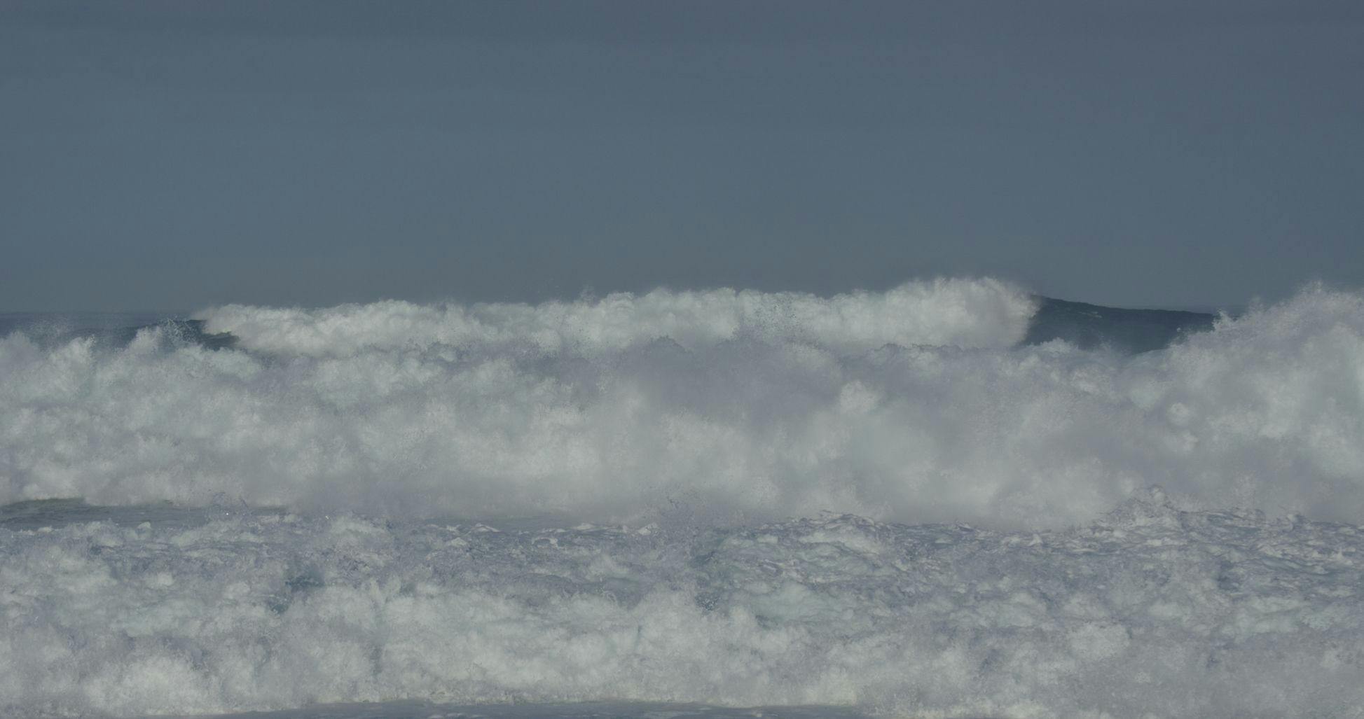 The first line of whitewater represents the shorebreak, the second is First Reef and the third is Second Reef. Third Reef Pipeline sits even farther out to sea. 